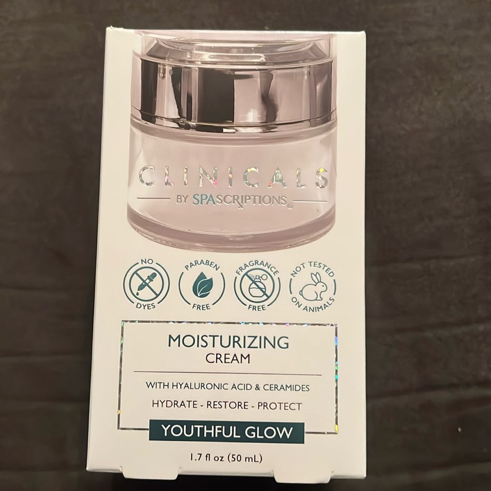 Clinicals moisturizing cream